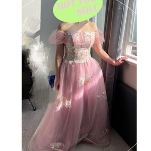Elegant princess dress